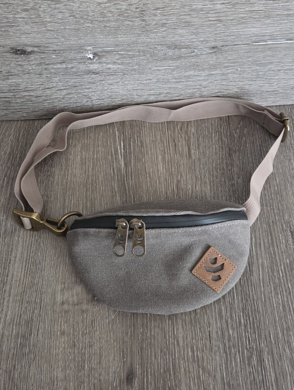 Revelry Supply The Amigo Small Fanny Pack - Ash